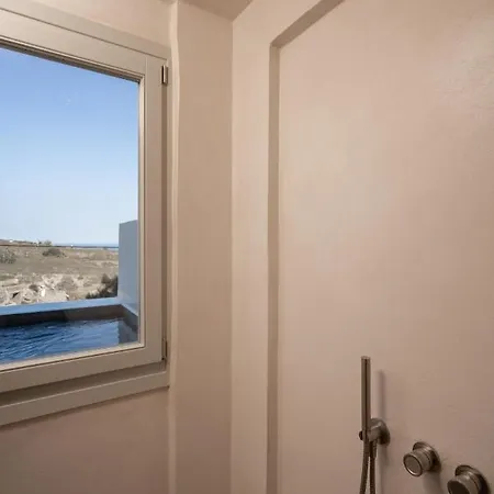 Acanthus Oia-Suites With Private Hot Tub Oia (Santorini)